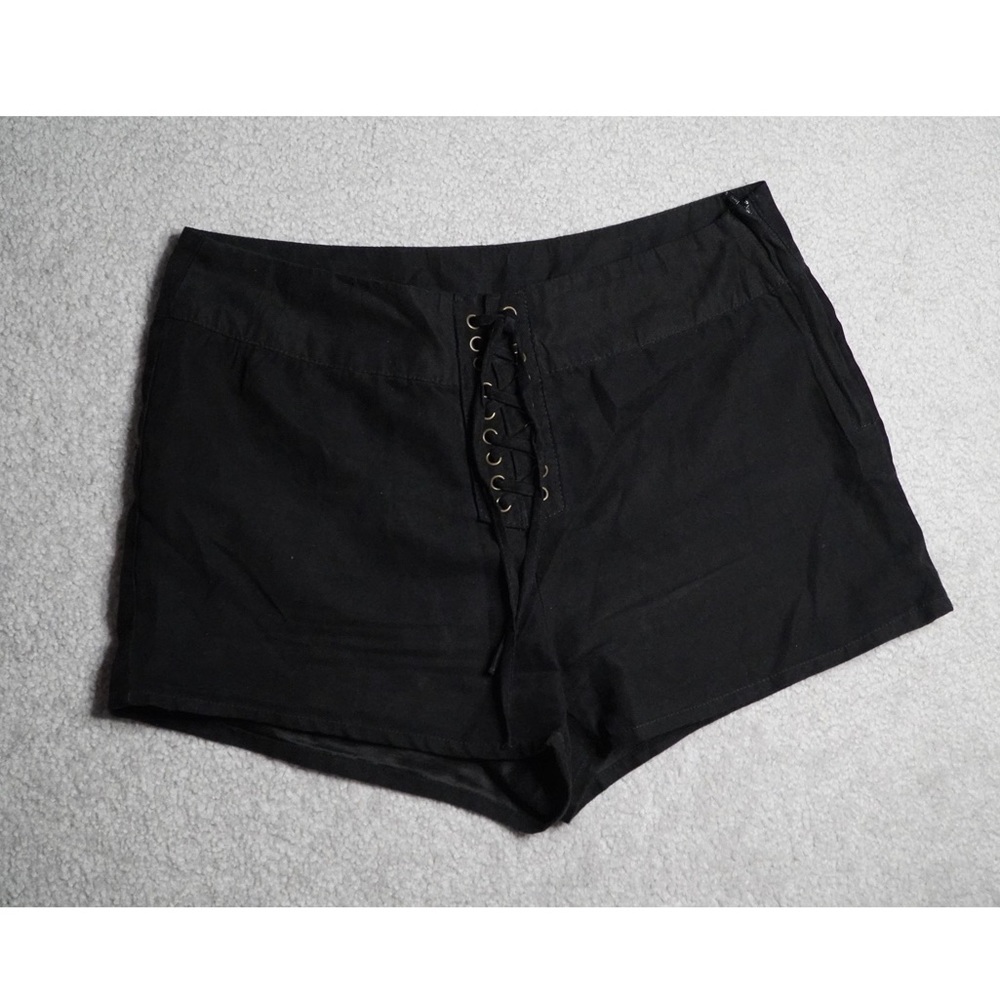Chic Black Shorts